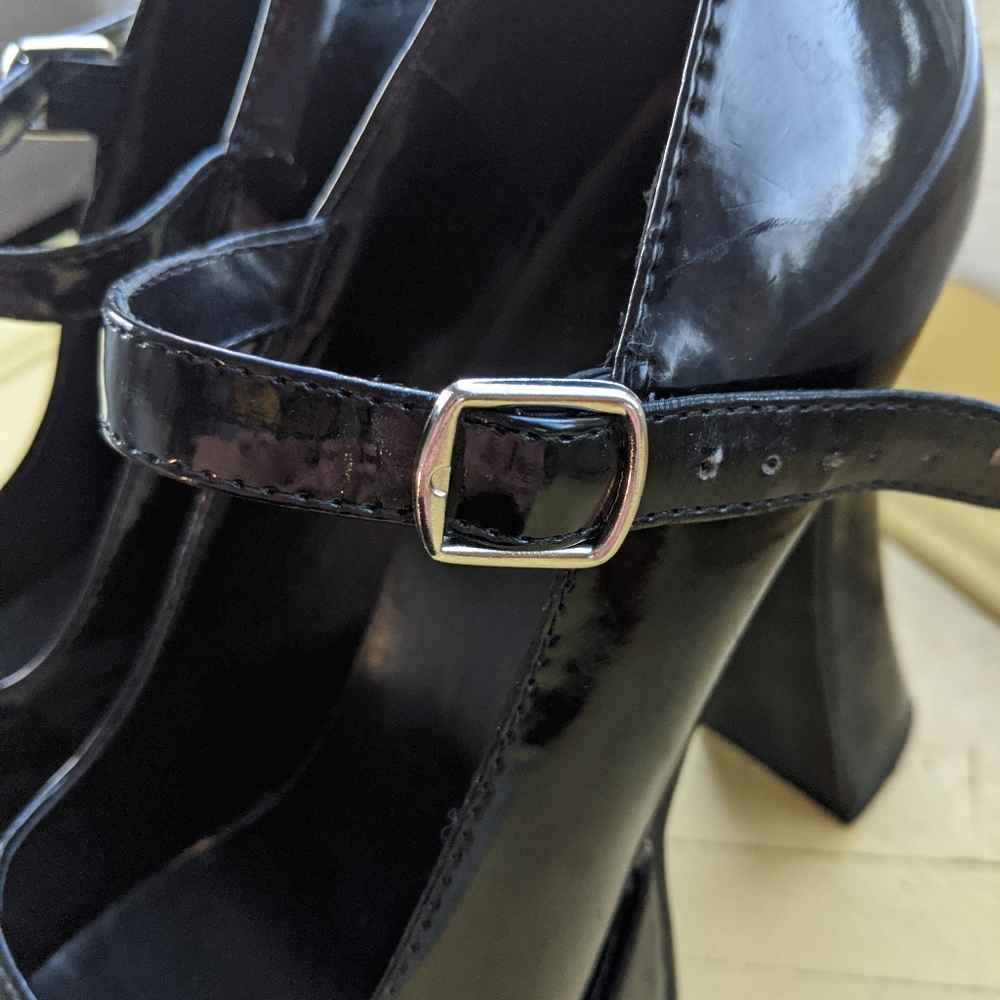 Platform Shoes - Picture 3 of 3